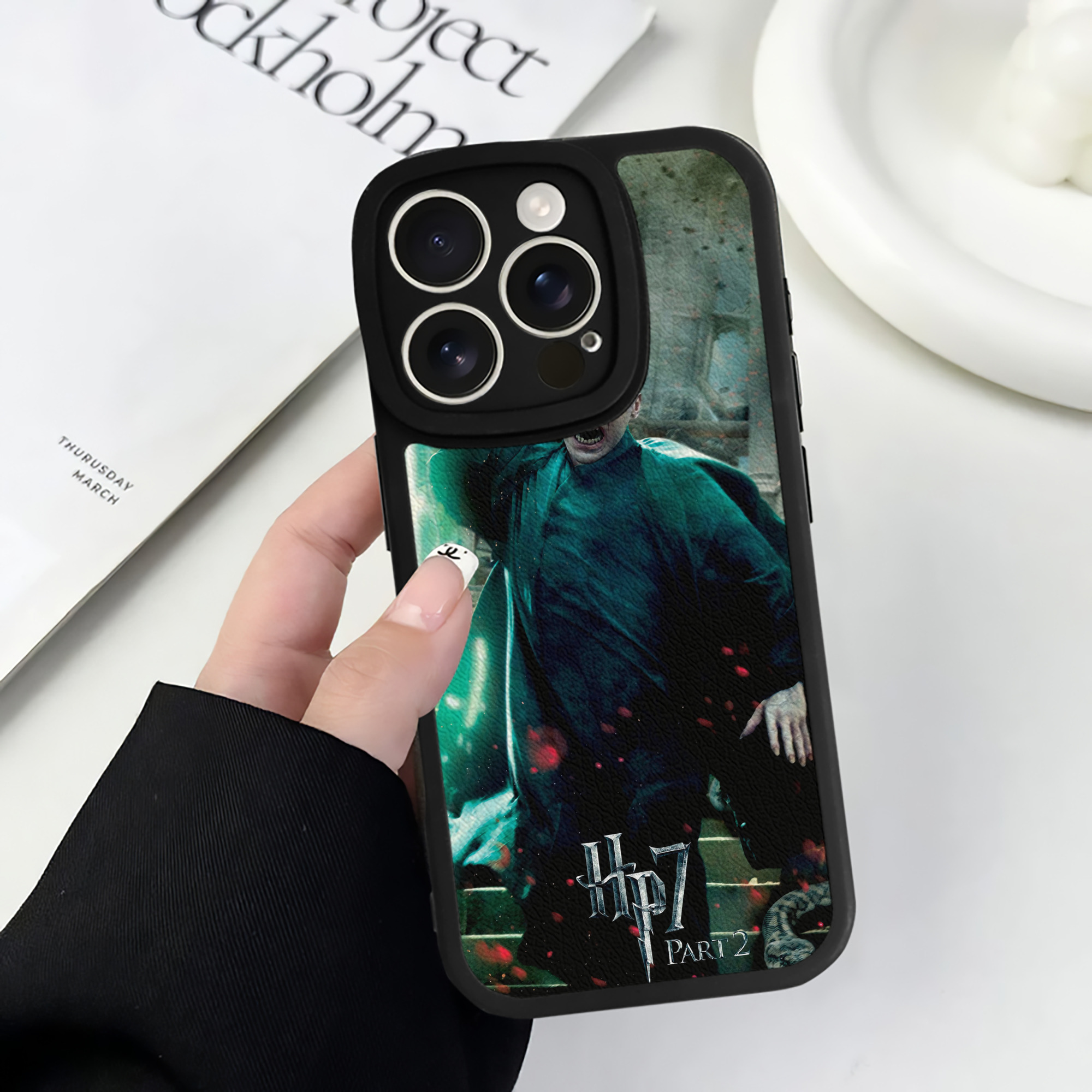 （画像用） Harry Potter ハリー・ポッターシリーズ 【iPhone 16シリーズ対応】シリコンスマホケース（レザー調） 材質：シリコン